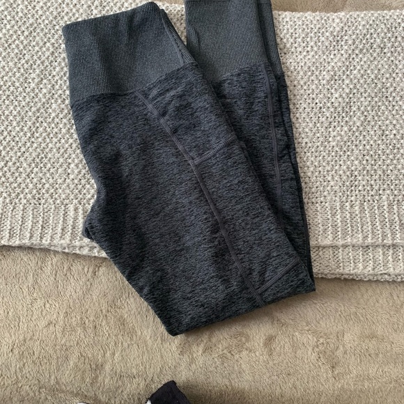 Kirkland Signature leggings - Picture 2 of 4